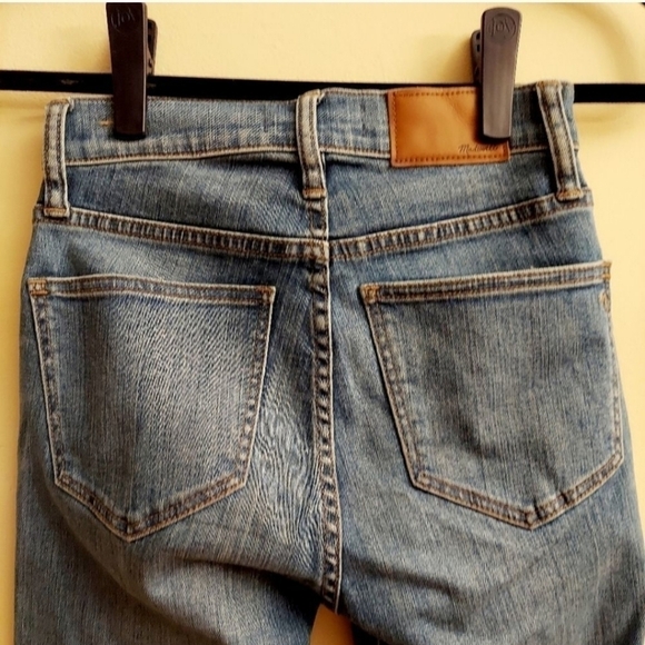 MADEWELL 9in High Rise Distressed Skinny Jeans - Picture 11 of 16